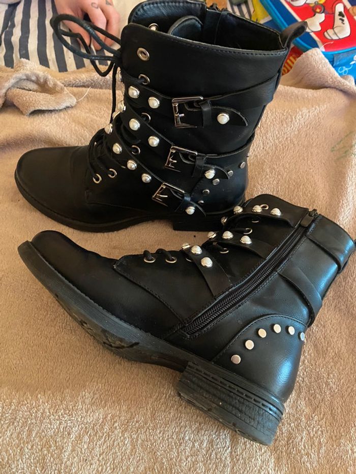Bottines noires à perles - photo numéro 4