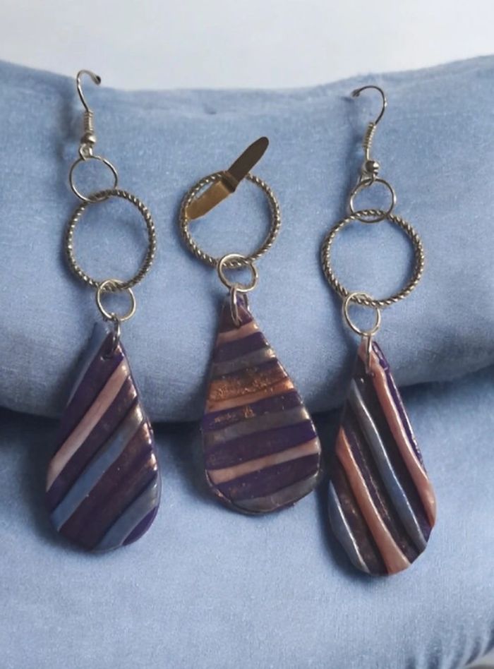 Parrurre boucles d'oreilles pendante avec pendentif assortie - photo numéro 2