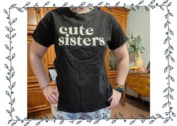 T-shirt cute sisters
