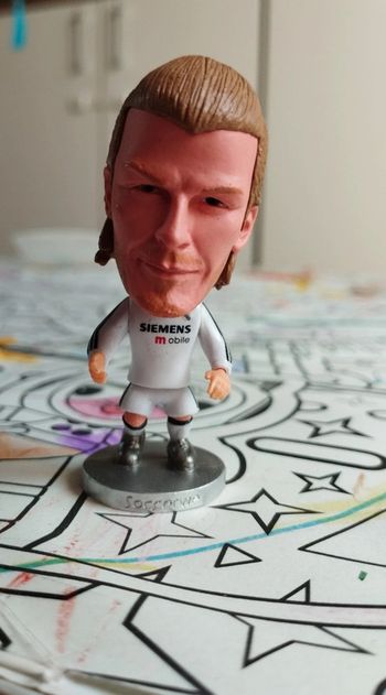 Petite figurine football neuve David Beckham Real Madrid