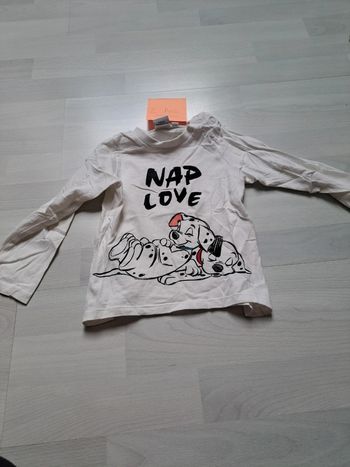 T-shirt disney 101 dalmatiens 24 mois