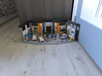 Clinique équipée playmobil