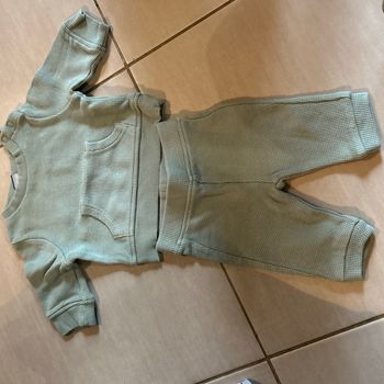 Tenu bébé