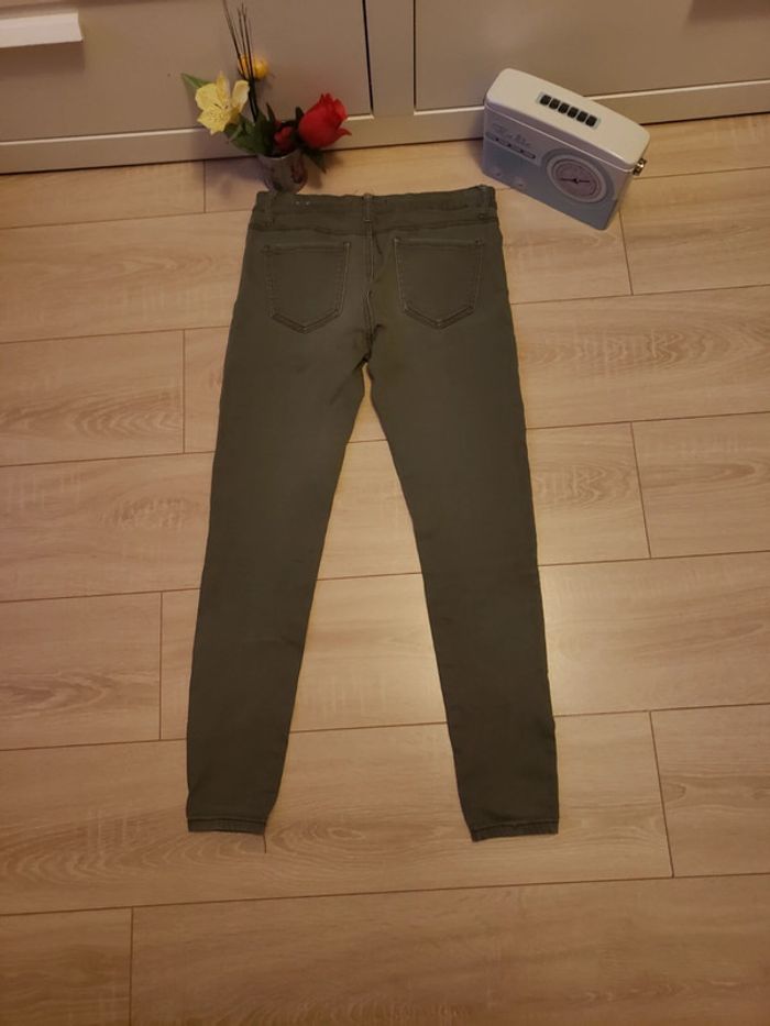 Jean troué 🎀 Jennyfer taille M 4€ - photo numéro 4