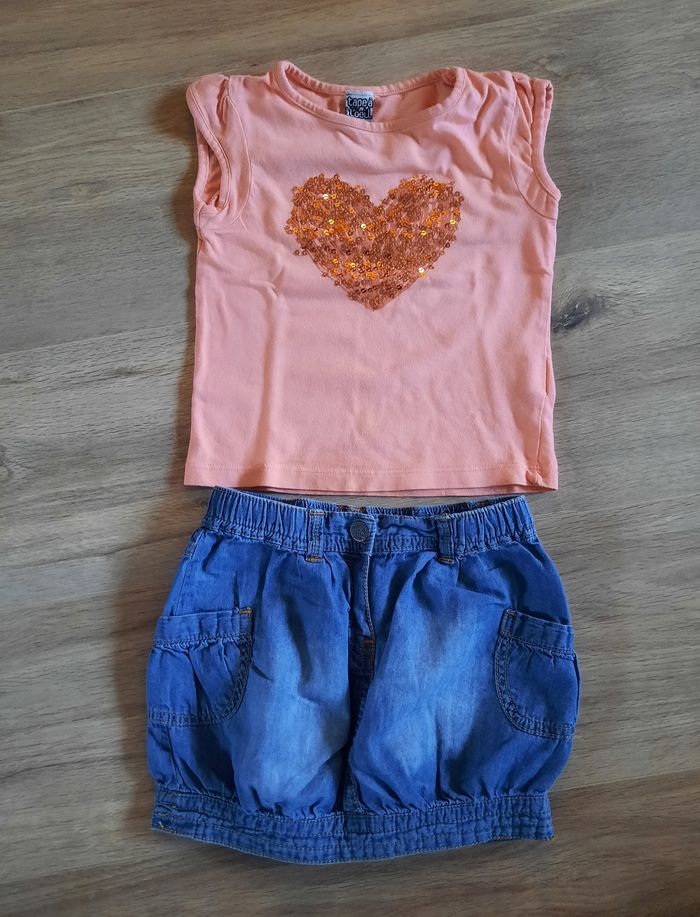 Ensemble jupe courte en jean + T-shirt orange "Coeur" TAO 3 ans