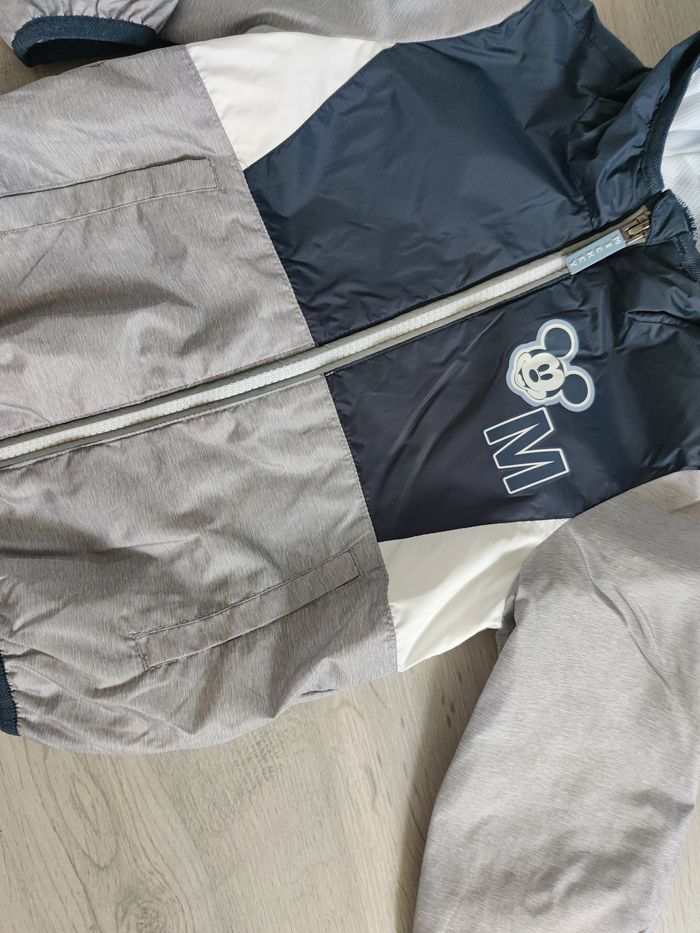 Blouson imper Mickey Disney C&A Taille 2-3 ans NEUF - photo numéro 2