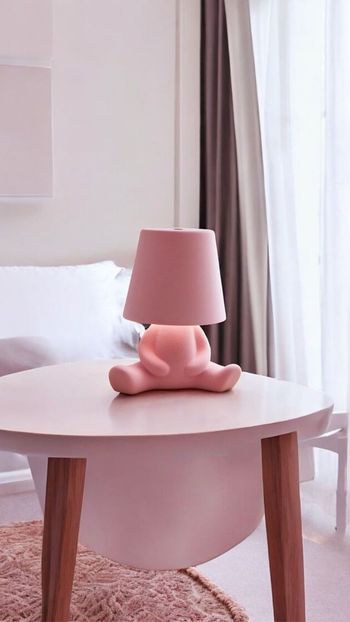 Lampe décorative en velours rose