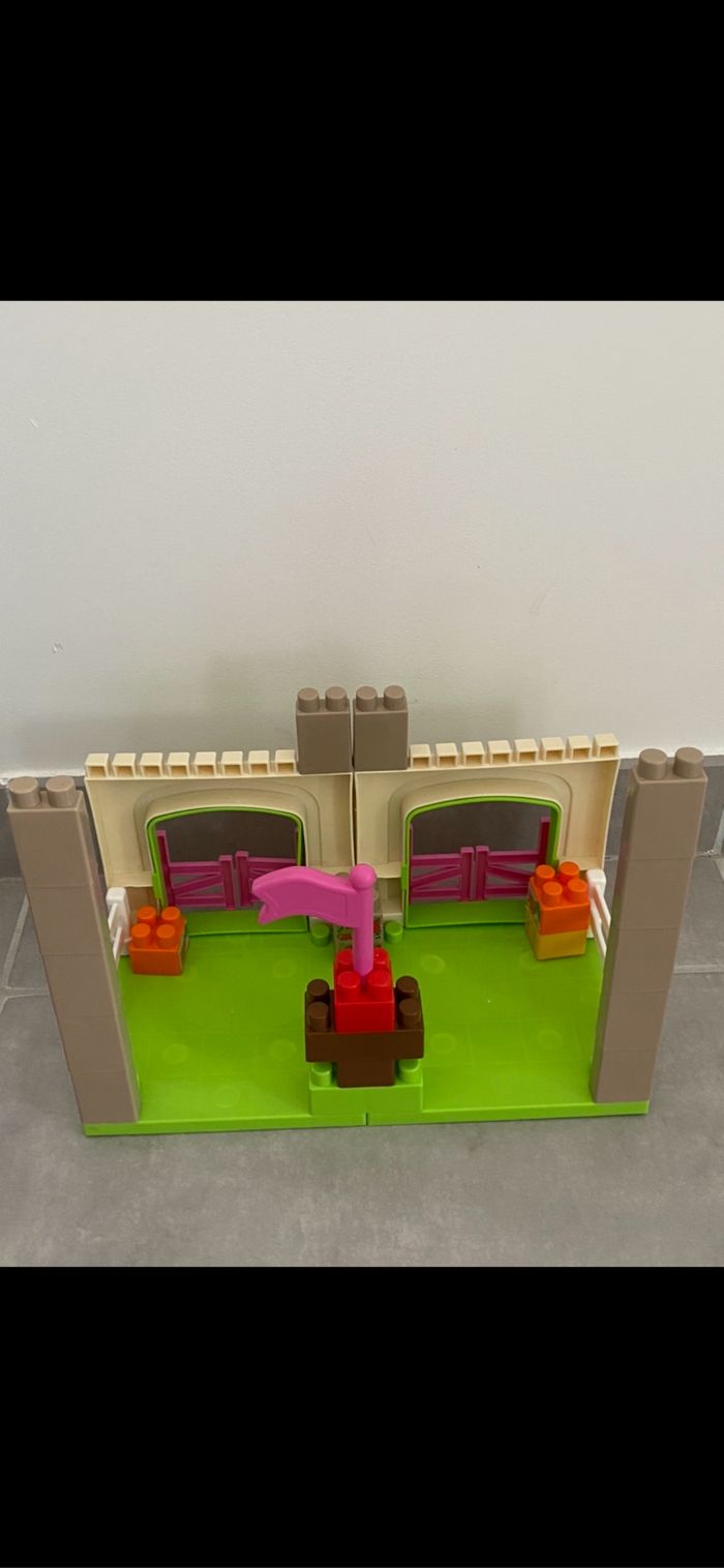 Écurie avec chevaux - photo numéro 9