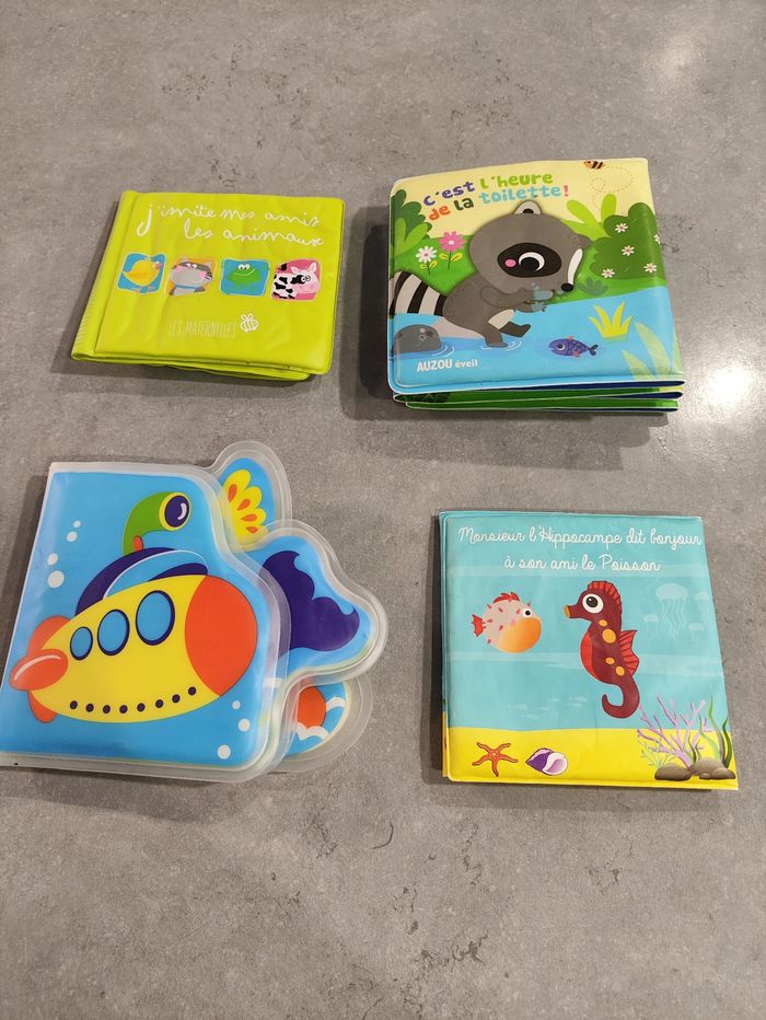 Lot de 4 livres plastifiés bébé – Thème animaux – Très bon état