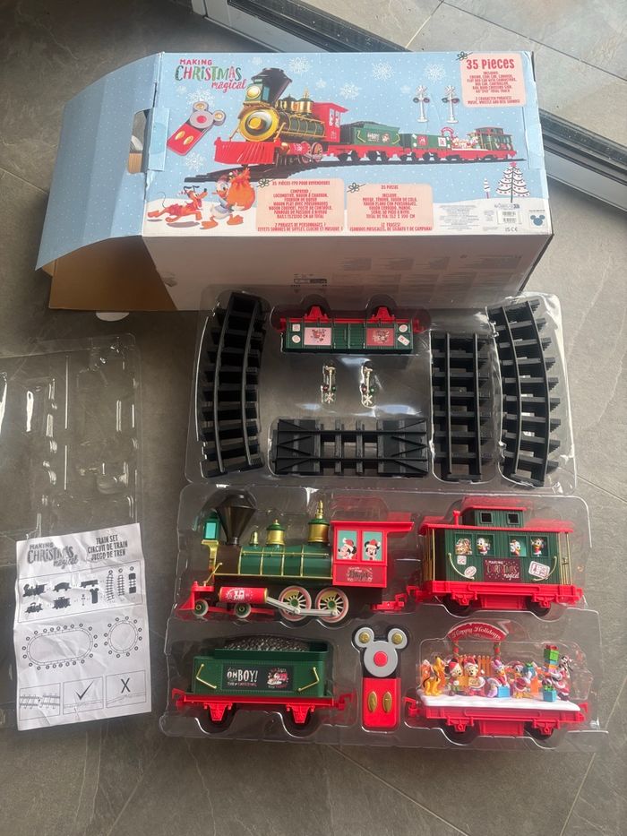 Coffret train de Noël Mickey Mouse et ses amis Disney 417157928857 - photo numéro 4