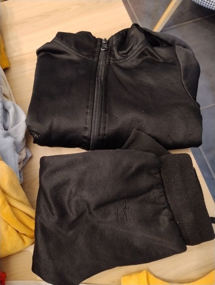 Gros lot de vêtements garçon 18-24 mois - photo numéro 8