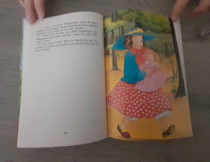 📚 Livre: Les petites filles modèles - La comtesse de Ségur - photo numéro 3