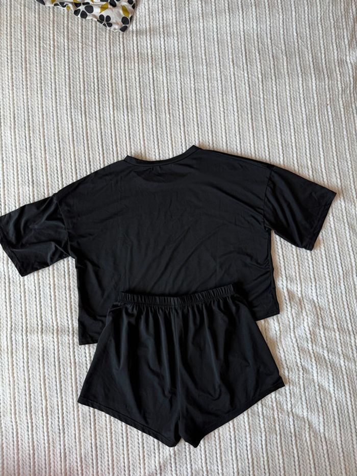 Ensemble Pyjama / Taille M - photo numéro 2