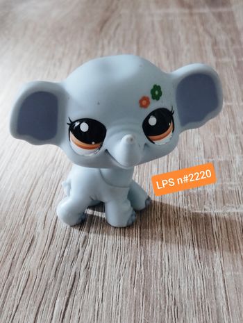 Pet shop éléphant n° 226