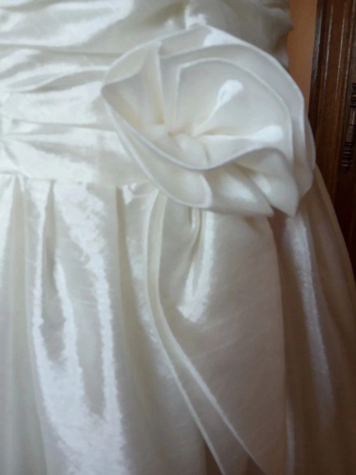Superbe robe de mariée courte civil - photo numéro 4