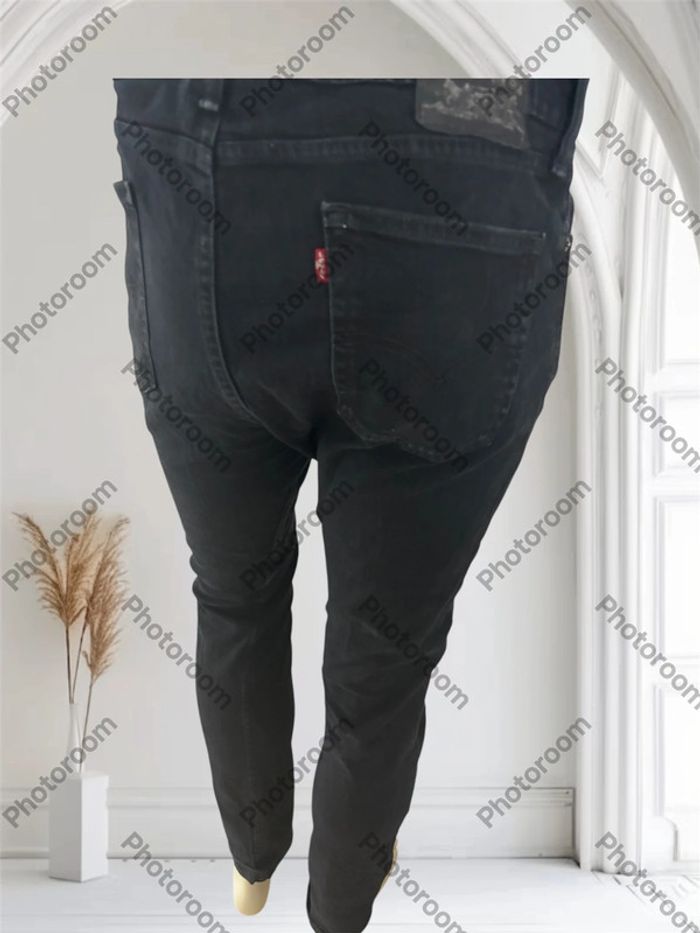 Jean Levi’s Slim Noir – Taille 34/32 - photo numéro 11