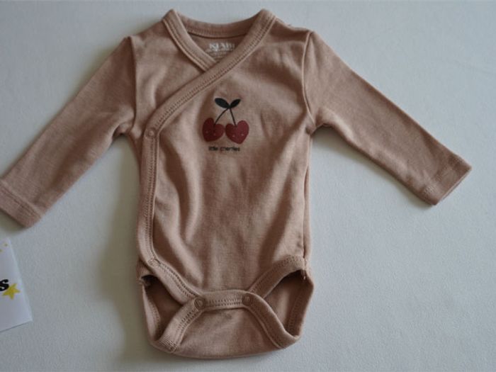 Ensemble Little Cherries Kiabi 0m : 1 Pyjama velours + 2 Bodies ML - photo numéro 6