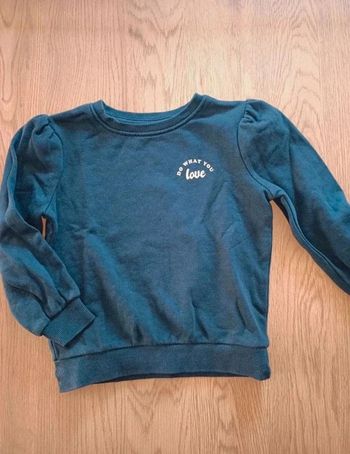 Sweat kiabi love 4 ans