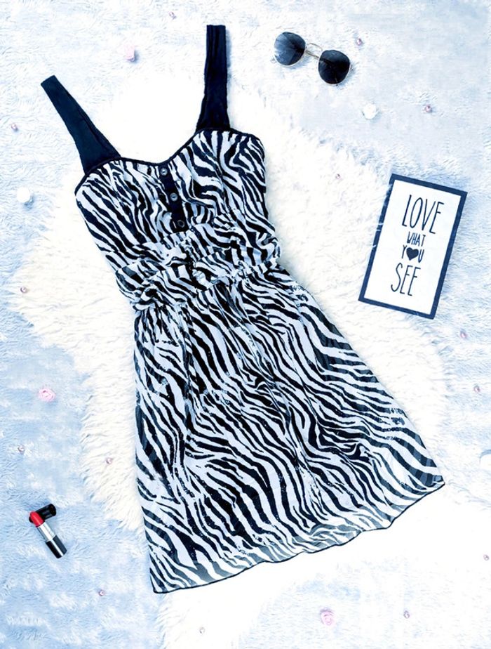 Robe d'été zébrée légère doublée- T.S ou T.36 🖤