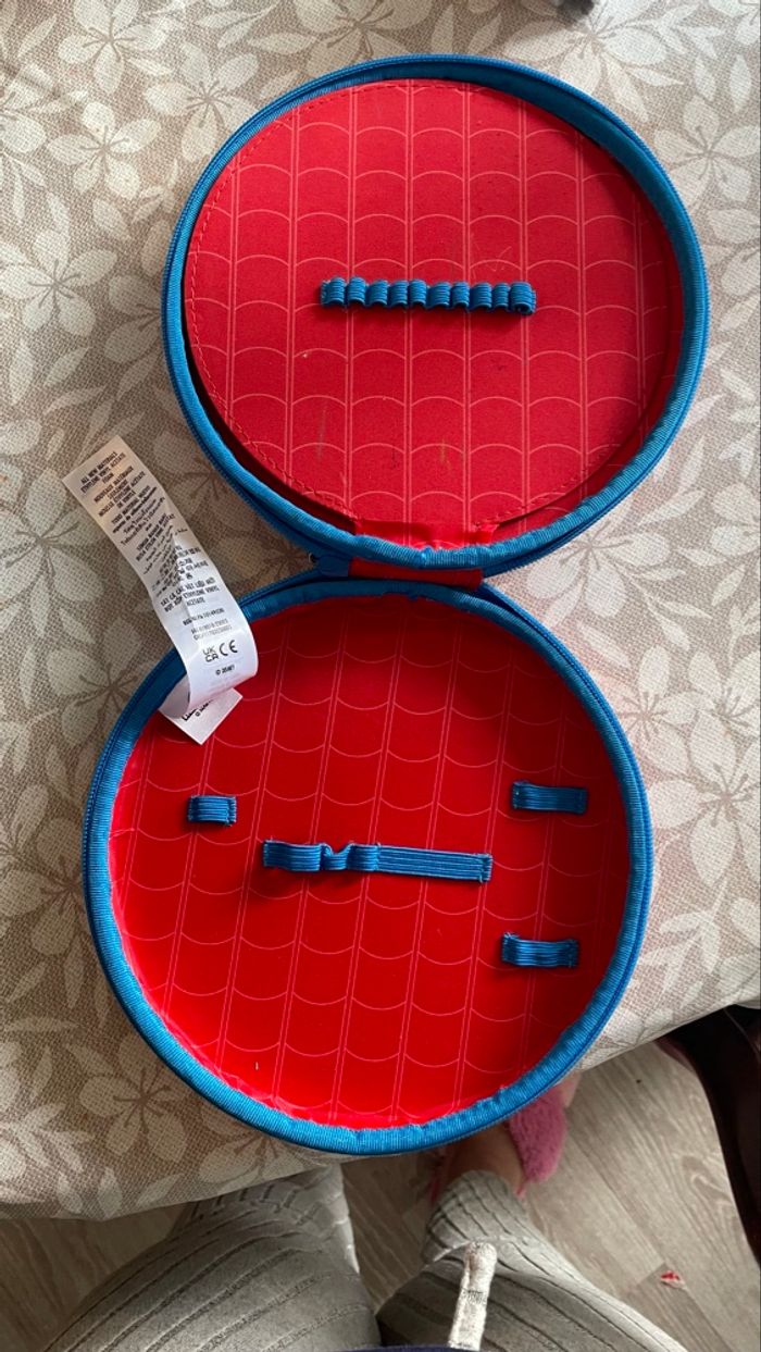 Boîte ronde Spider-Man – rangement ou trousse rigide - photo numéro 5