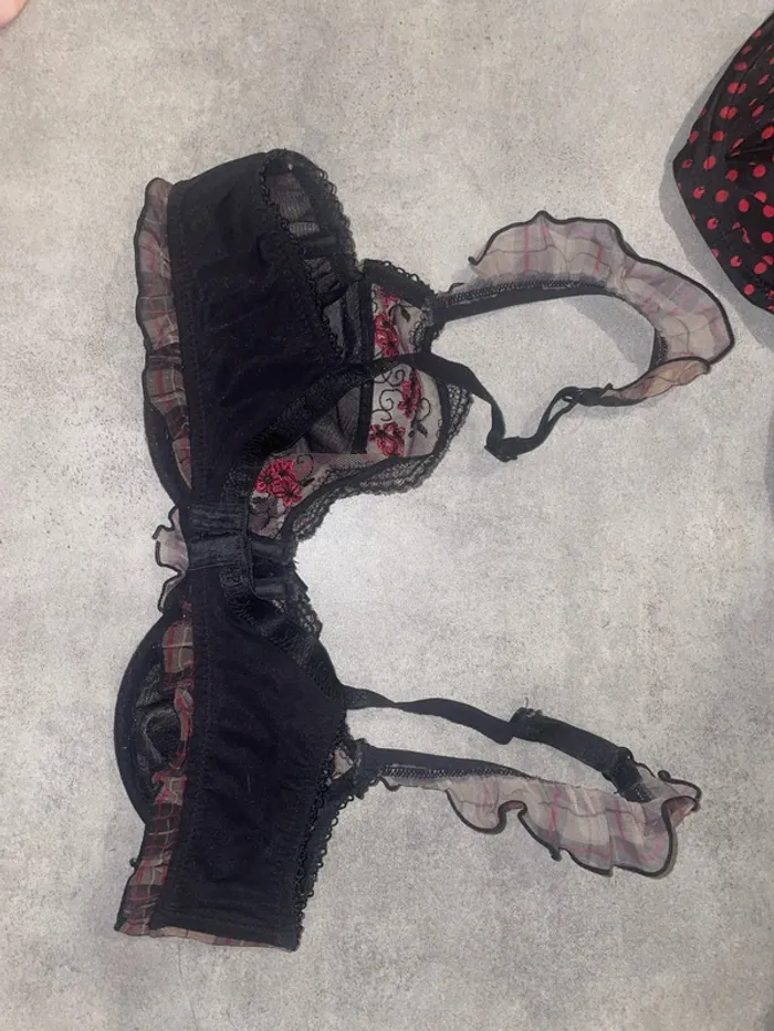 Lot de trois soutiens-gorge - photo numéro 5