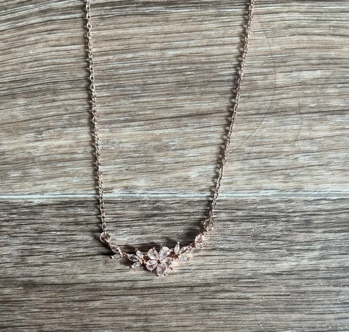 Collier rose gold avec fleur - photo numéro 2