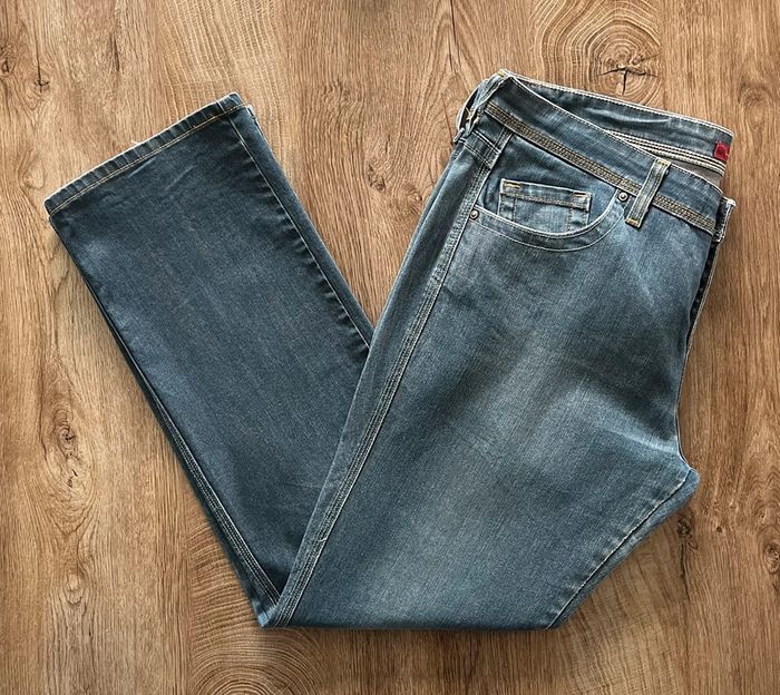 Jean/pantalon bleu Levi's Vintage Straight 562 pour homme, taille W 33 (42 taille française) - photo numéro 5