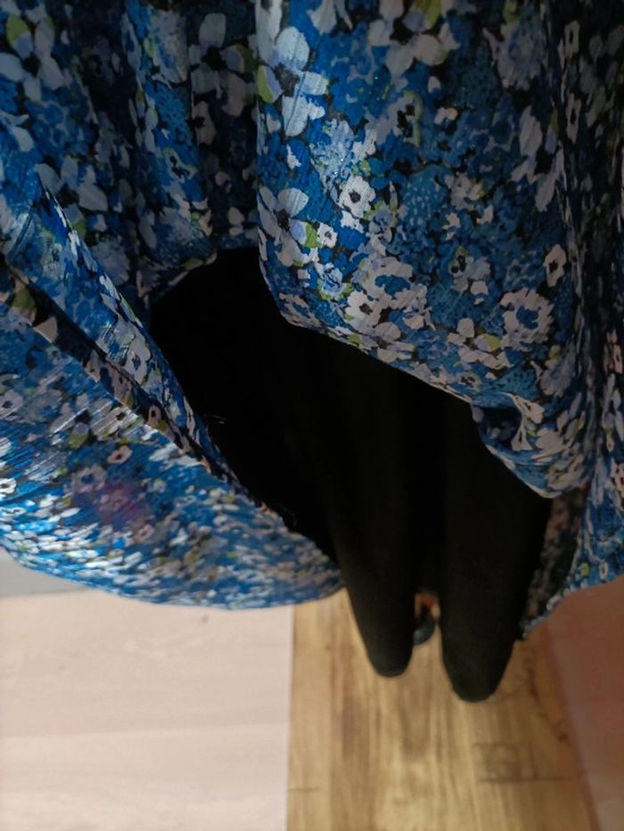 Robe bleue femme manches longues fleurs multicolores Kiabi taille 54 - photo numéro 8