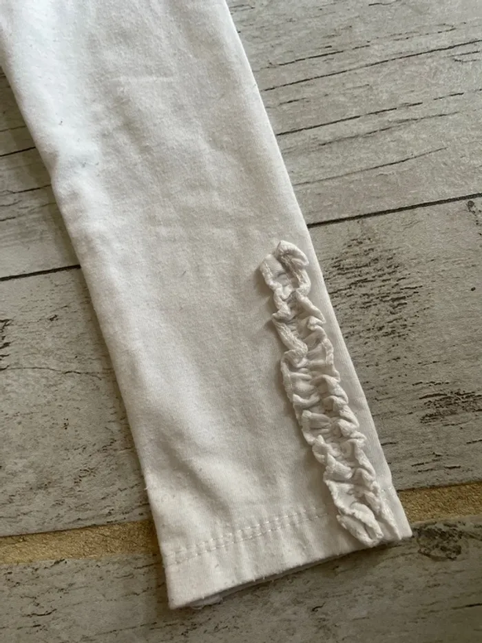 Très joli legging blanc taille 5 ans - photo numéro 2