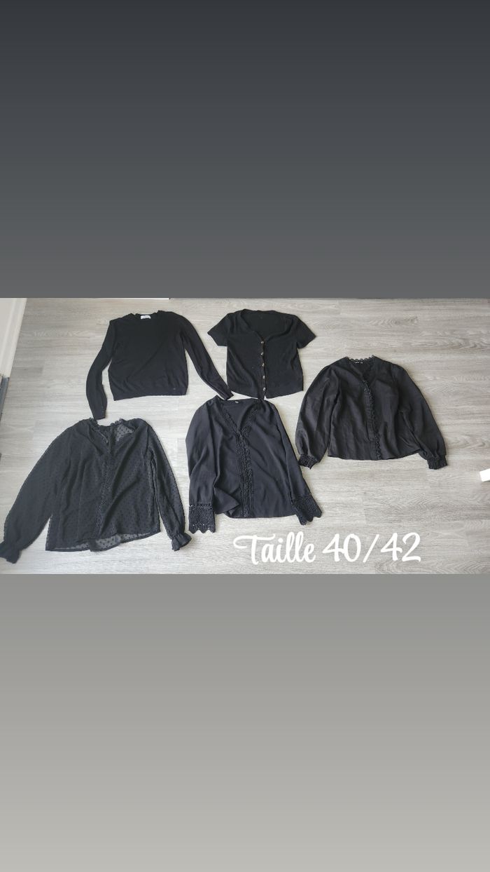 Lot vêtement taille 40/42