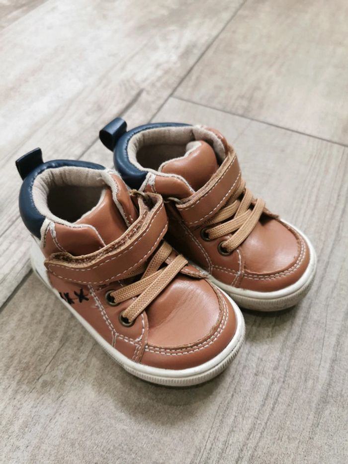 🌿Baskets montantes camel étoile taille 20 - photo numéro 5