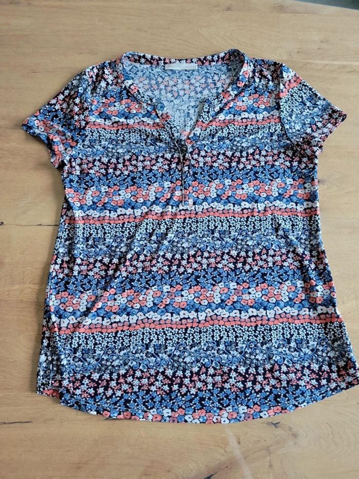 T shirt Armand Thiery taille 2