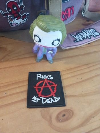 Patch punk 's not dead