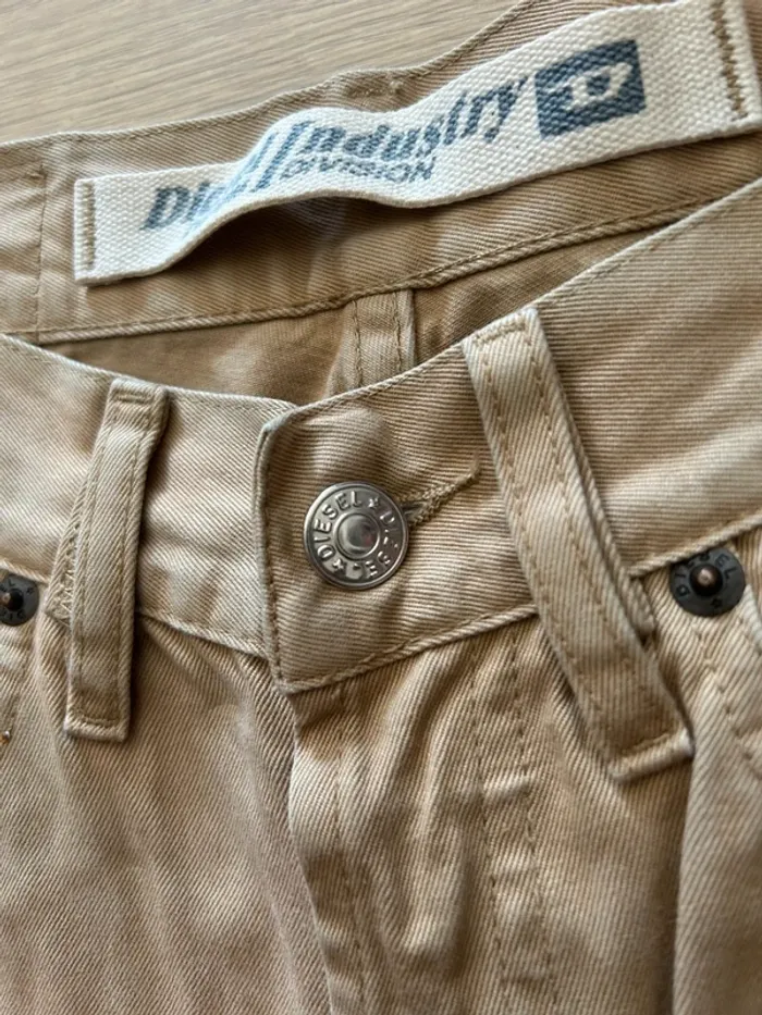 Jean droit Diesel beige - Coupe classique - Très bon état - photo numéro 6