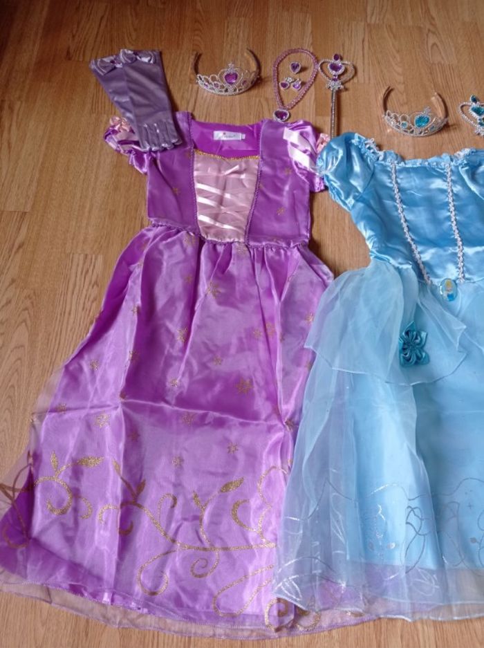 Lot déguisement robe princesse et accessoires 5-6ans - photo numéro 2