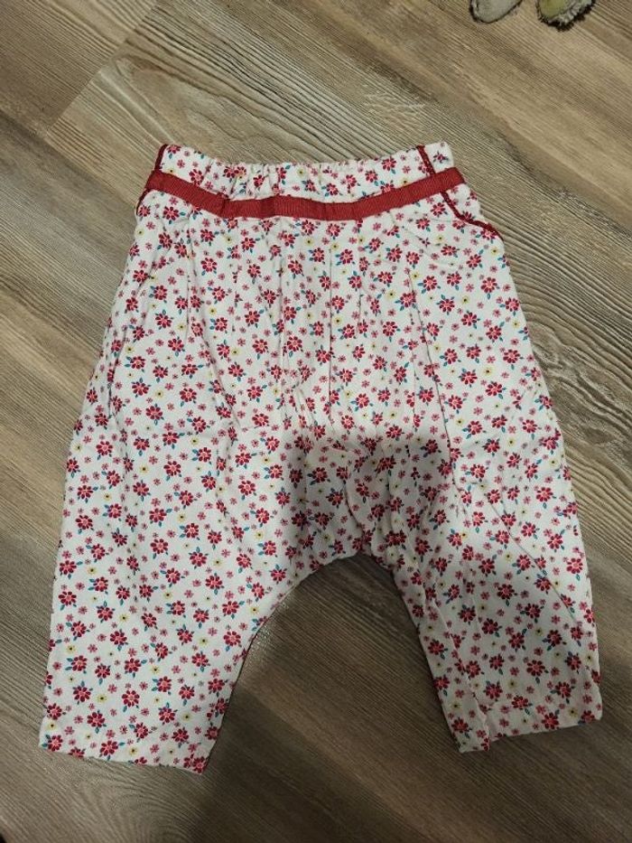 Pantalon fleuri