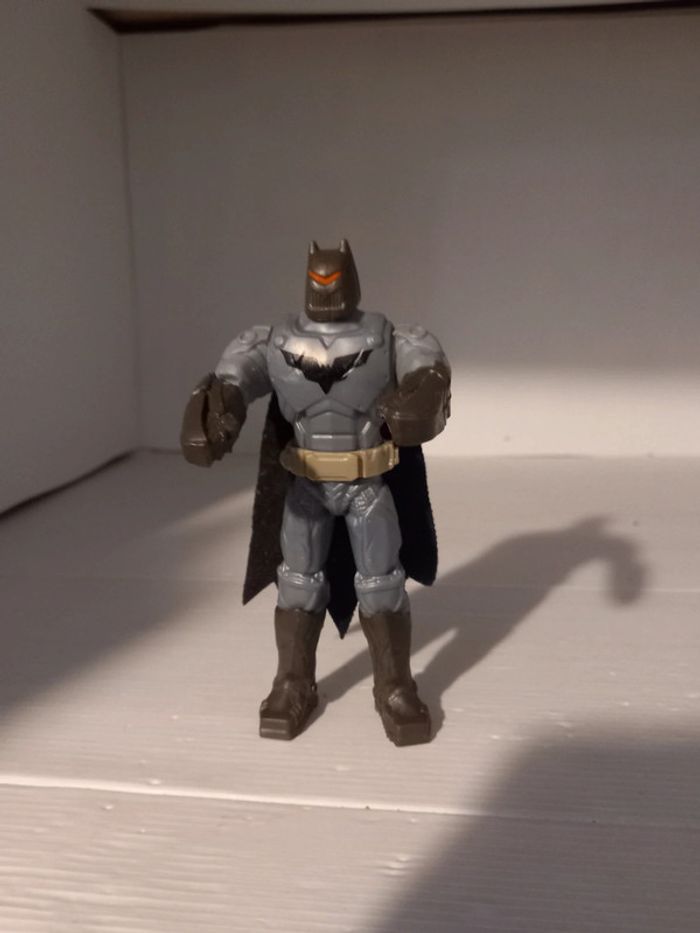 Batman armure 2016