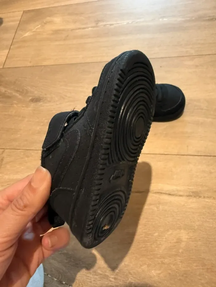 Baskets Nike neuves - photo numéro 3