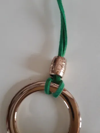 Collier fantaisie doré lien vert