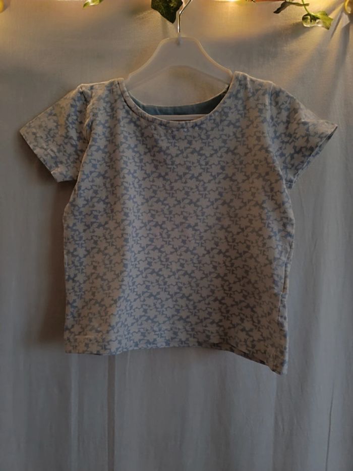 Tee-shirt manches courtes fleuris T. 3 ans HM