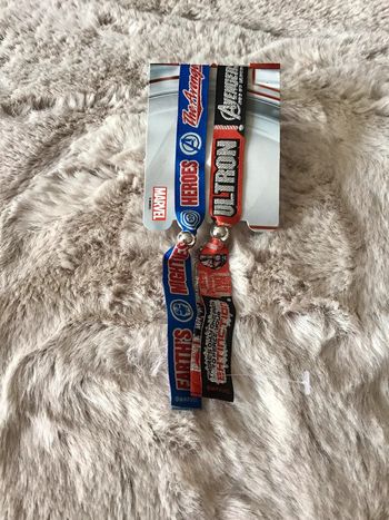 2 bracelets en tissu réglable Marvel Avengers