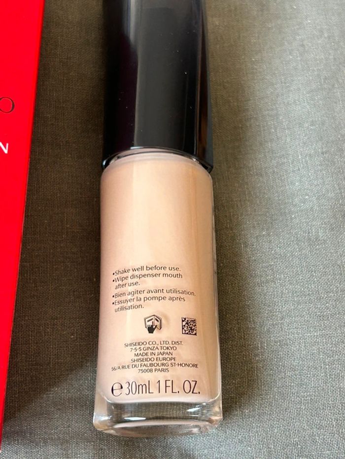 Shiseido Synchro Skin Glow Fond de teint 30ml - photo numéro 2