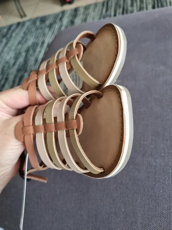 Sandales kickers neuves taille 29 - photo numéro 5