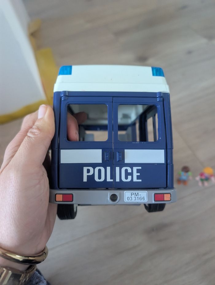 Camion de police playmobil+ personnages - photo numéro 5