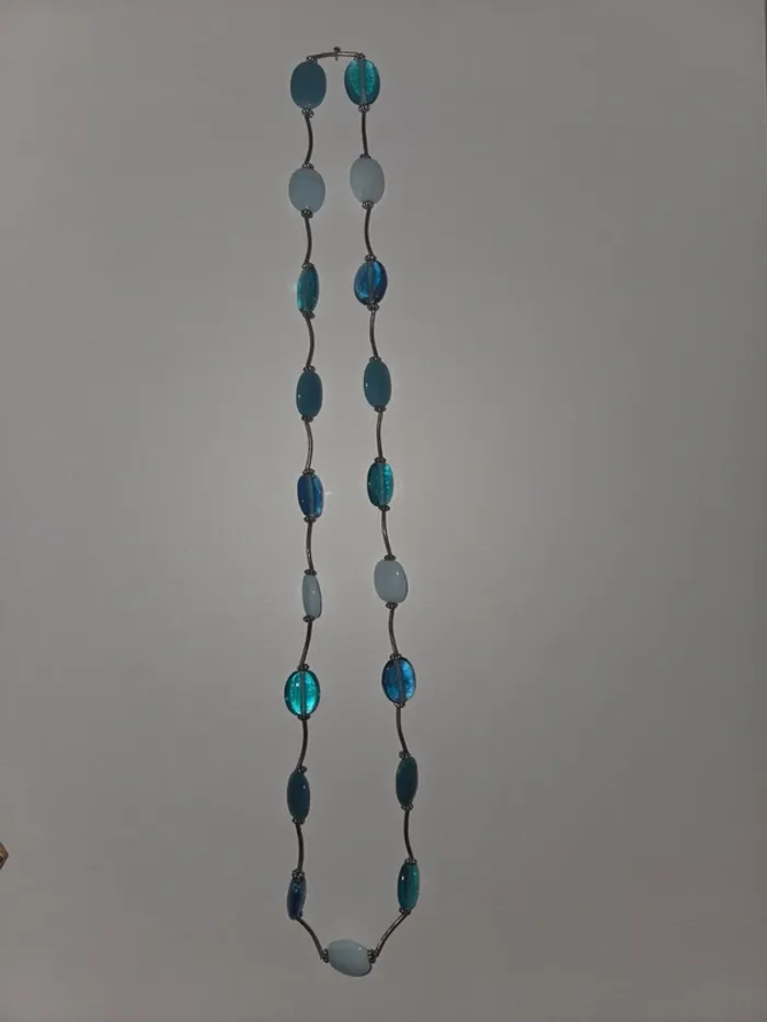 Collier bleu - photo numéro 2