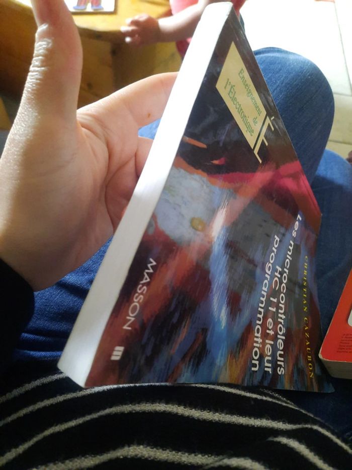 Livre enseignement de l'électronique - photo numéro 3