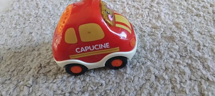 Voiture tut tut bolide capucine