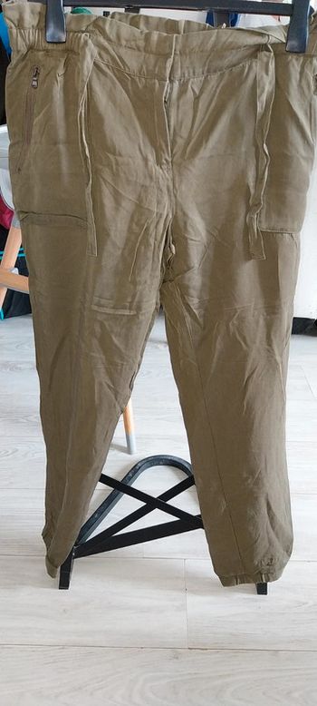 Pantalon Kaki Camaïeu taille 44 neuf