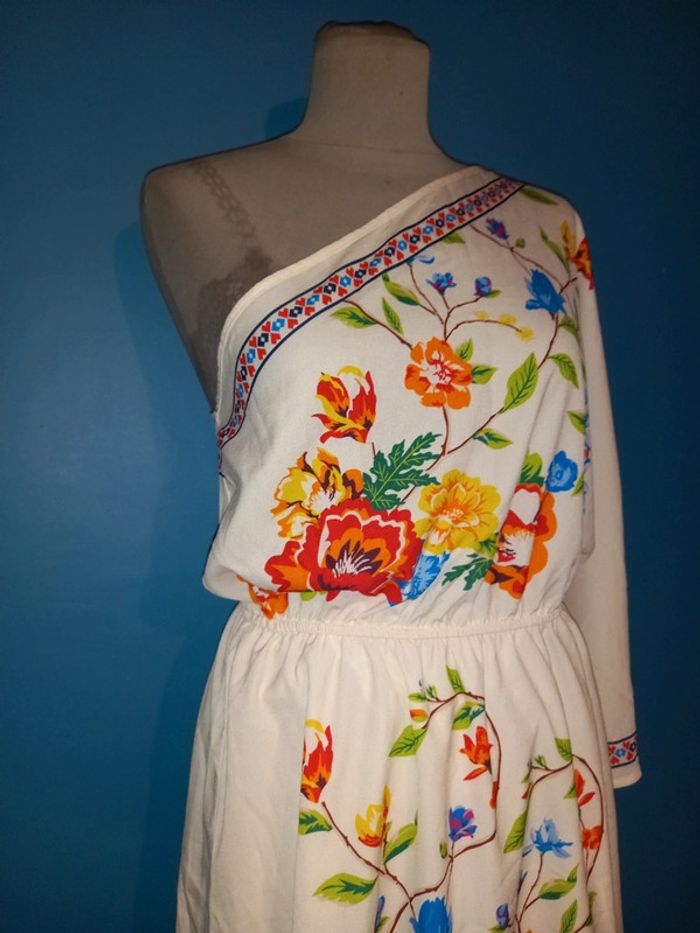 Robe épaule dénudée L - photo numéro 2