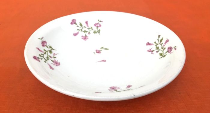 Années 1900 Assiette creuse Porcelaine blanche à décor floral - photo numéro 3